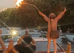 هر چه توده ای تر کردن انقلاب مردم ایران