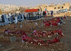 عکسی از مزار جانباختگان راه آزادی در بوکان