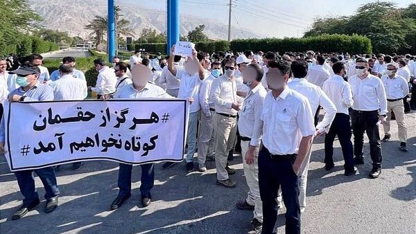 اعتصاب کارگران رسمی شرکت نفت
