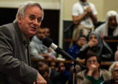 ایلان پاپه تاریخ نویس بزرگ اسرائیلی دلیل حمایت خود از فلسطینی ها را توضیح می دهد