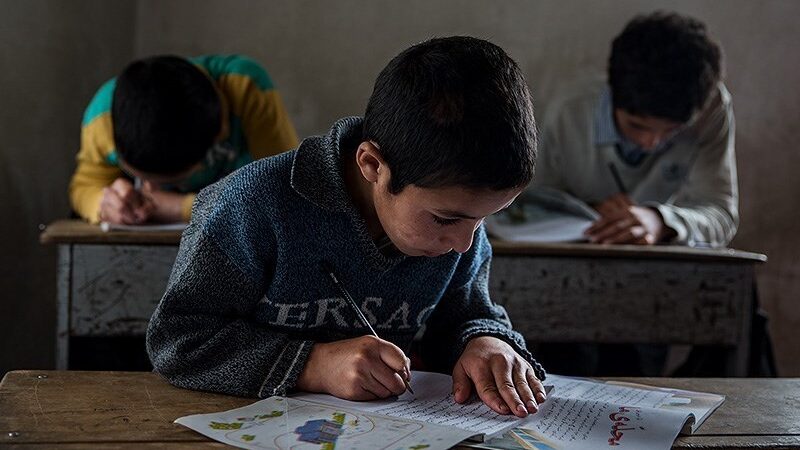 کودکان در مناطق محروم مرزی و بی‌تفاوتی مسوولان edited