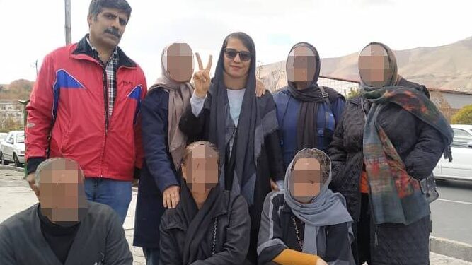 سعیدی فعال جنبش زنان روانه زندان شد edited
