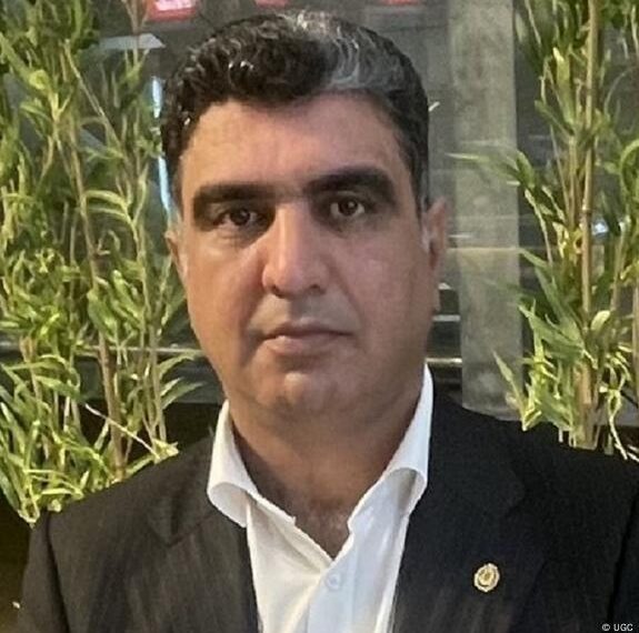 خسرو علیکردی وکیل دادگستری بە یک…